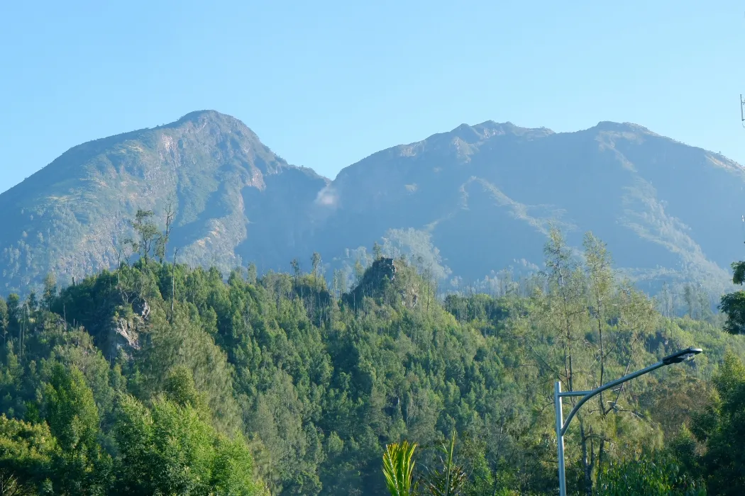gunung terangker di indonesia