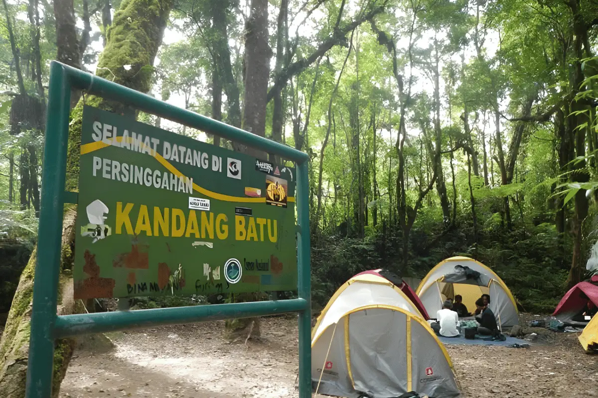 Kandang batu, 