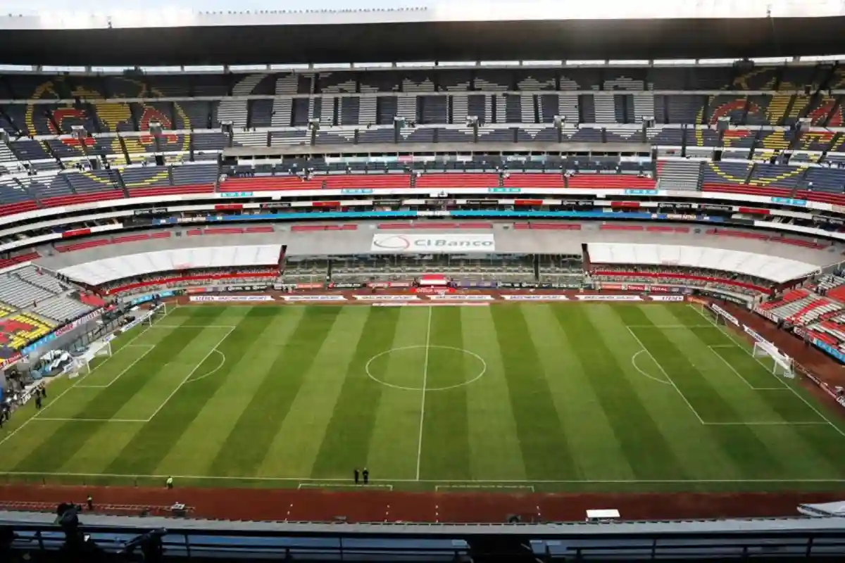 Stadion Azteca. 