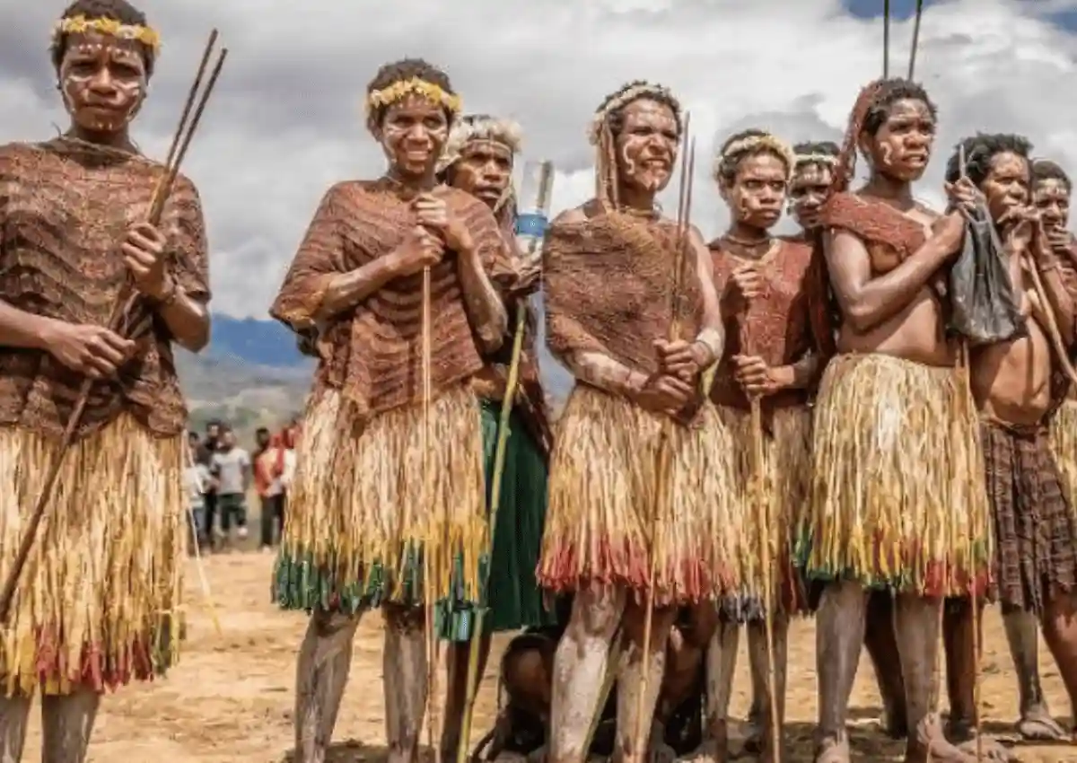 Tradisi Potong Jari Papua Sejarah, Tata Cara & Maknanya.