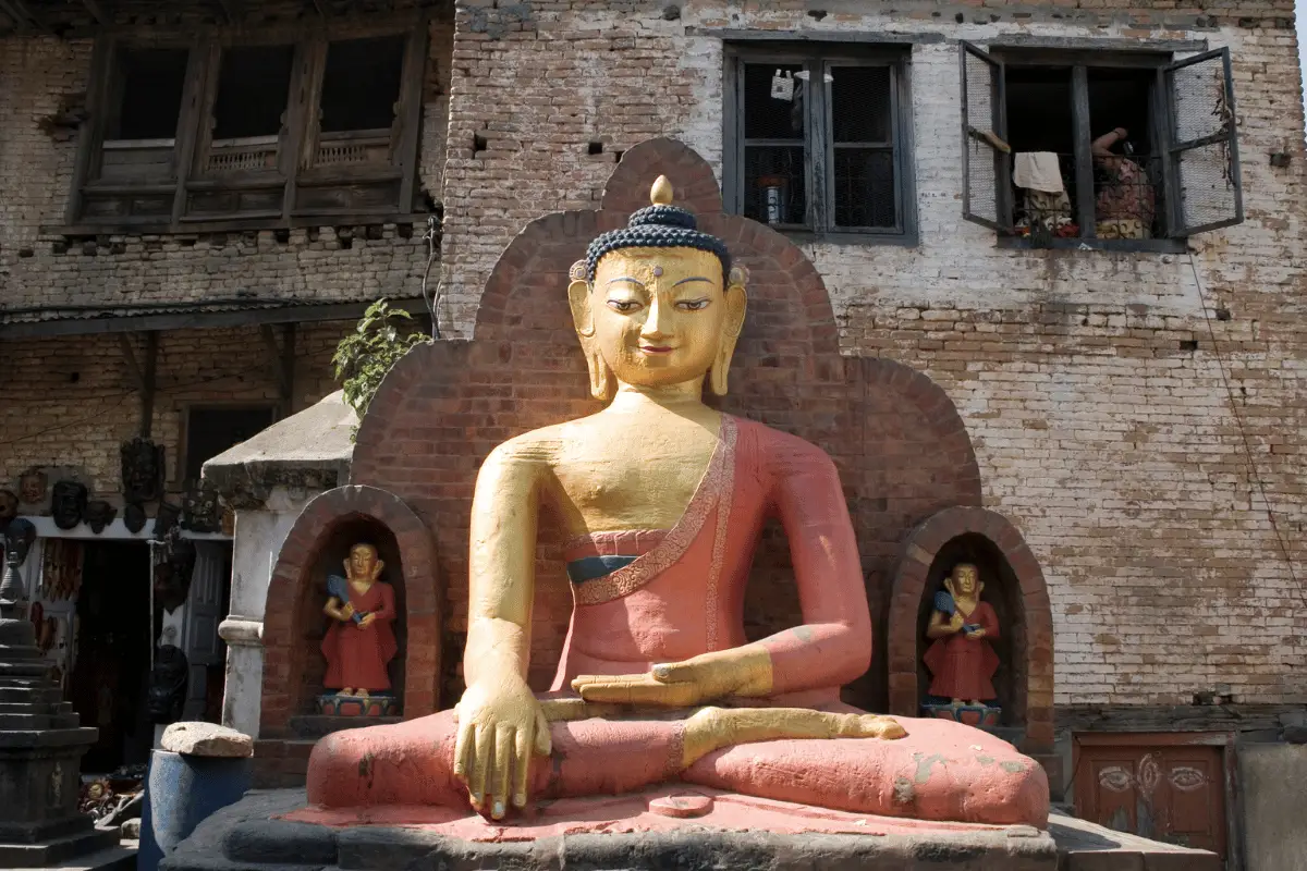 Arca Dhyani Buddha Aksobya. 