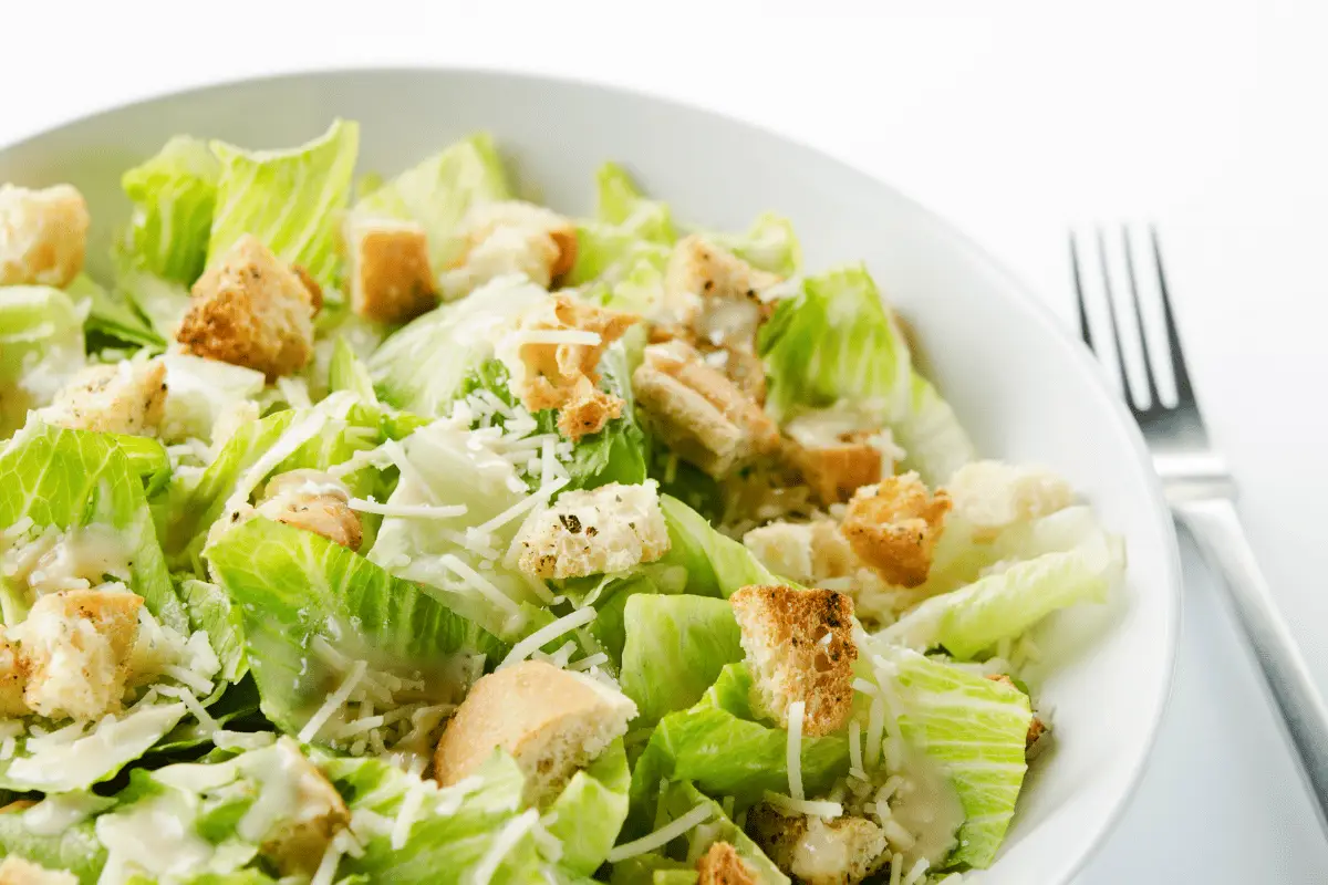  Salad Caesar: